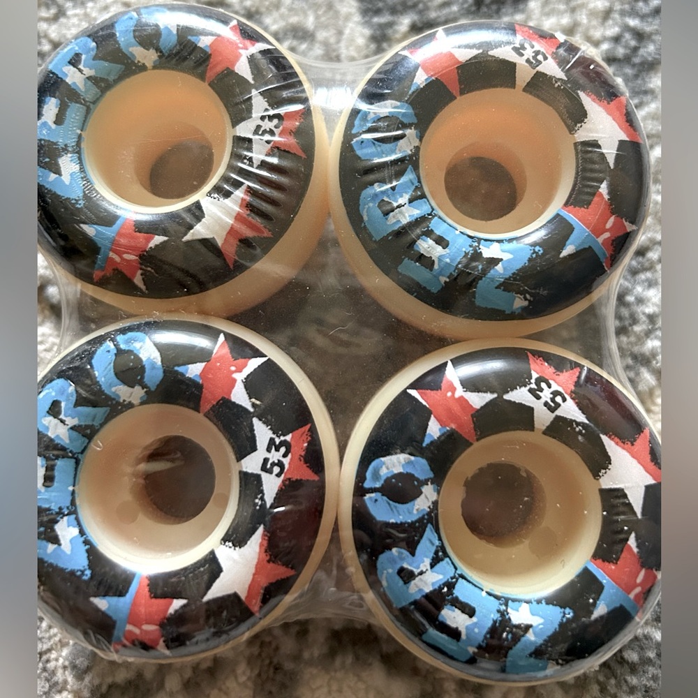 NEW Zero skateboard wheels